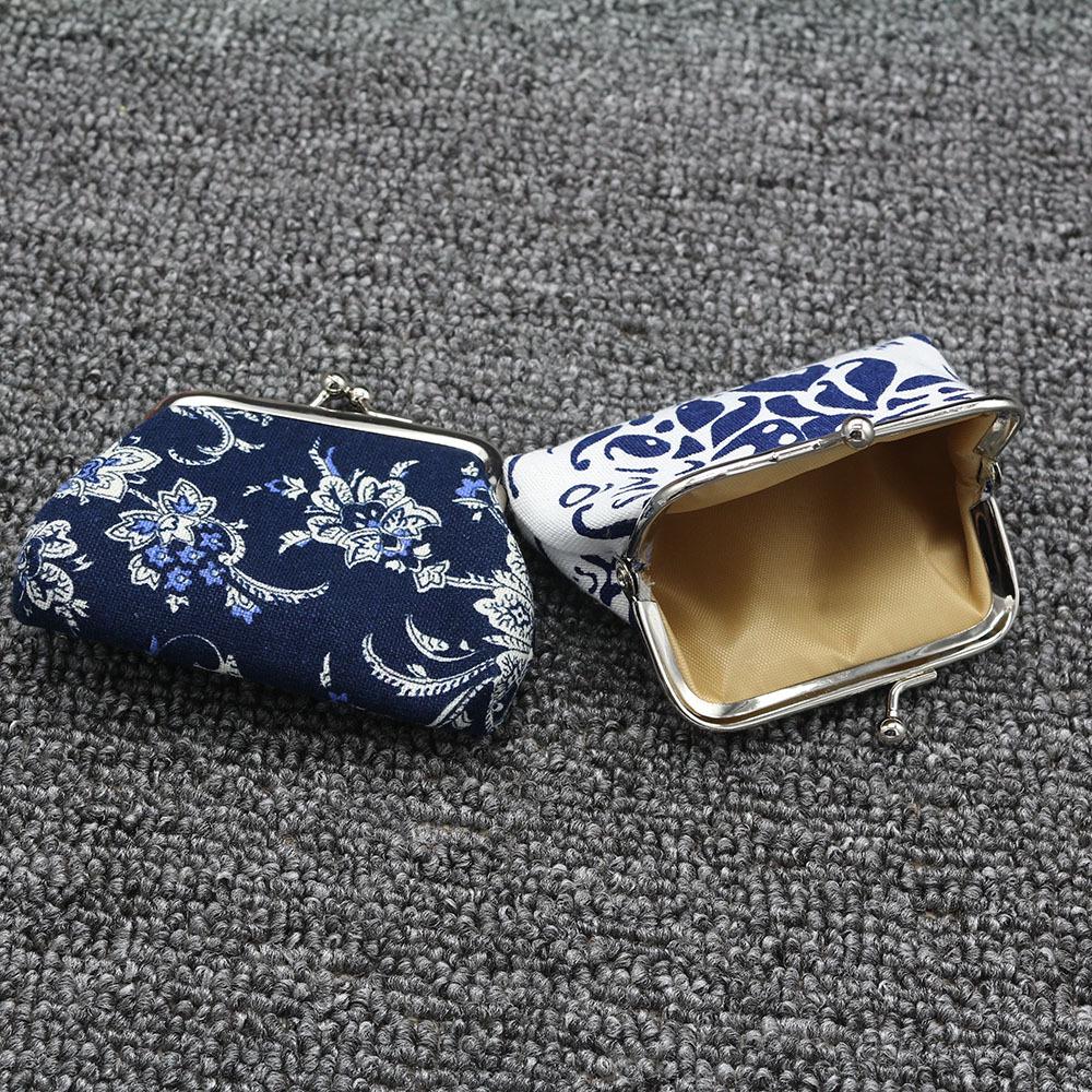

Ethnic Style Blue & White Porcelain Mini Coin Purse - Women s Cotton Linen Fabric Small Wallet Gift