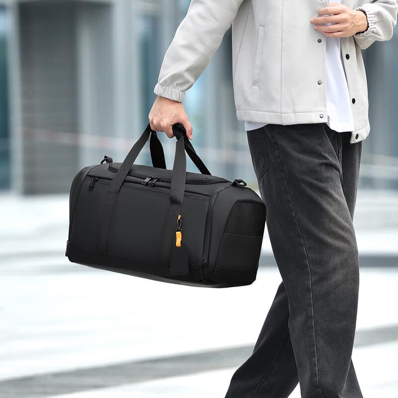 Ruyishi Water-Repellent Travel Sports Duffel Bag