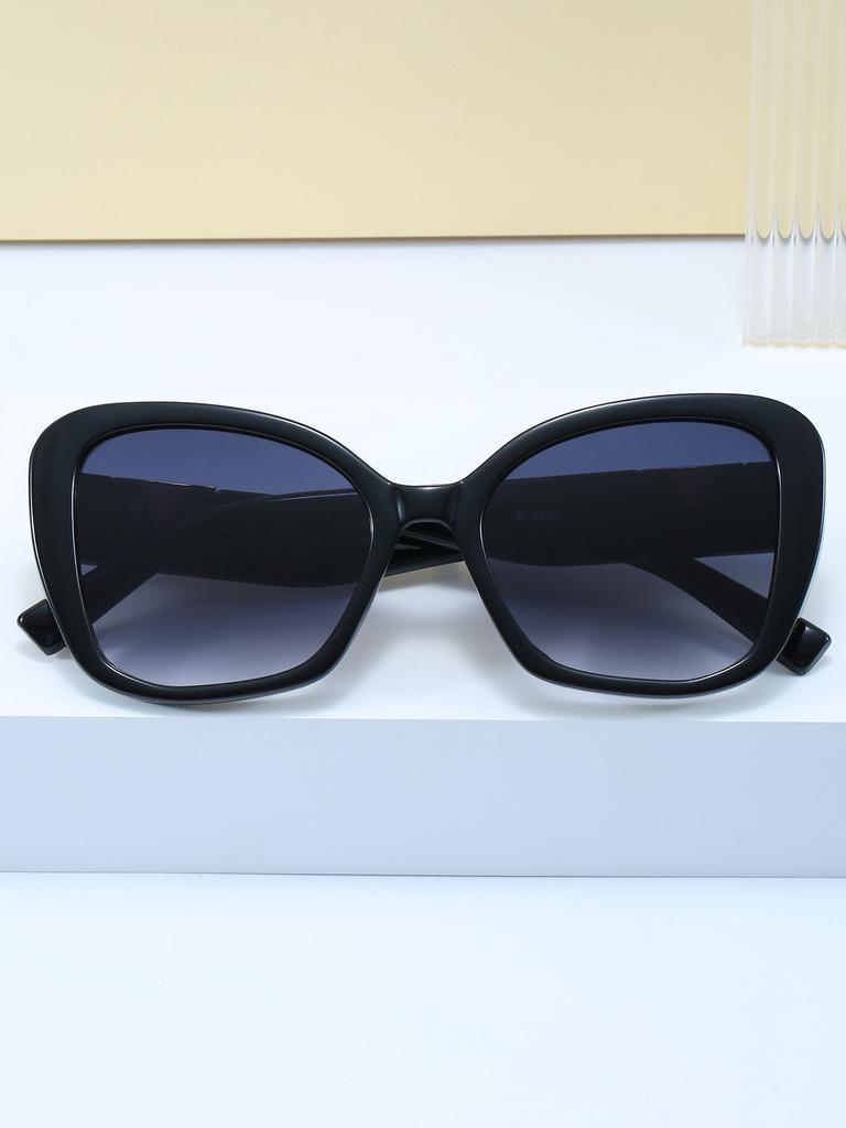 New Sunglasses Fashionable Square Street Photo Woman High-grade Cat's-eye Trend Sunglasses
