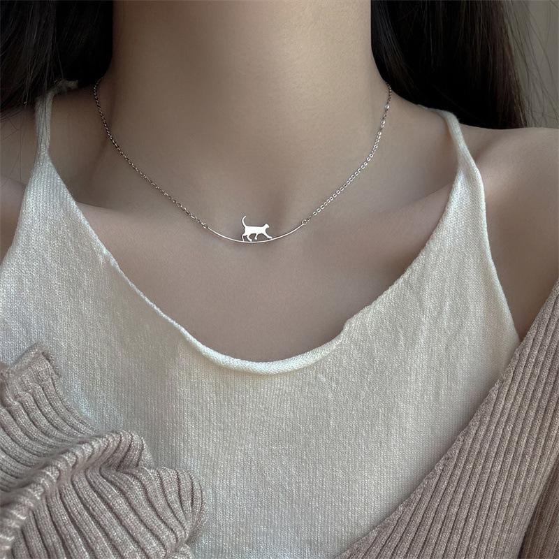 Cat Necklace Female Versatile Light Luxury Design Cold Wind Collarbone Chain Stainless Steel Necklace