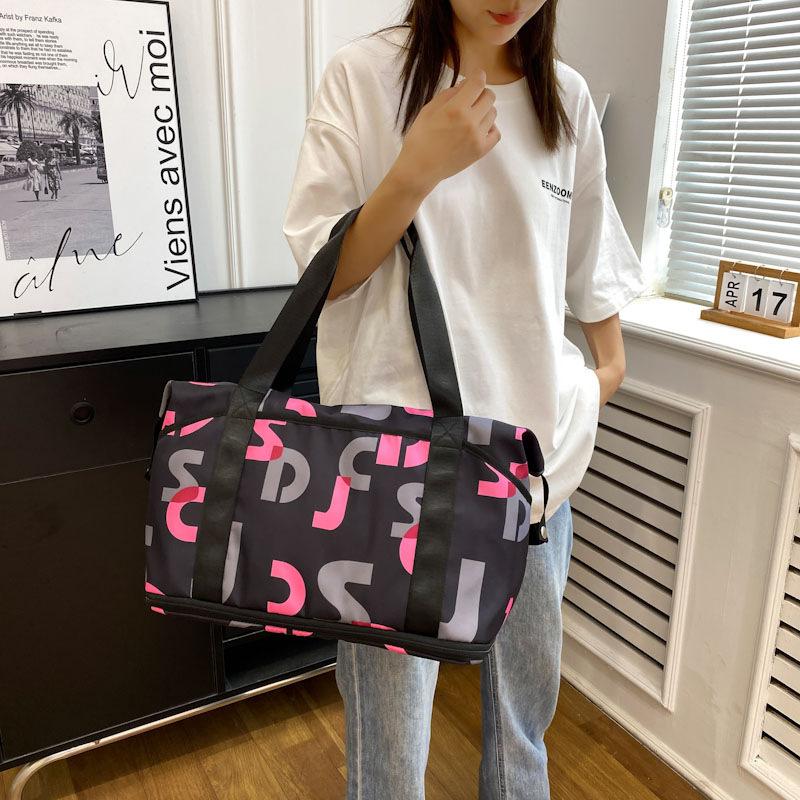 New fitness travel bag, light and casual expansion, large capacity can store dry and wet separation, simple yoga swimming bag