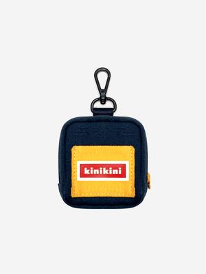 KINIKINI SIGNATURE LOGO ZIPPER POOP BAG-NAVY(Popback)
