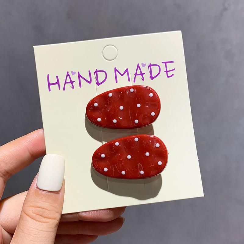 Korean Style Cute Polka Dot Oval Hair Clip for Women and Girls - Non-Damaging Sweet BB Hairpin.