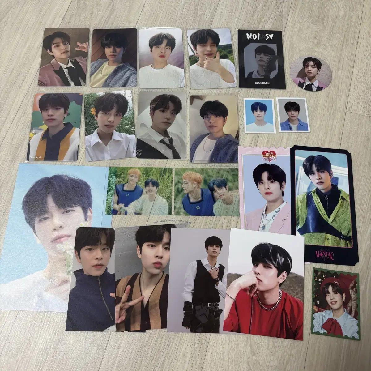

A Batch Of Straykids Seung-min Poca Postcard