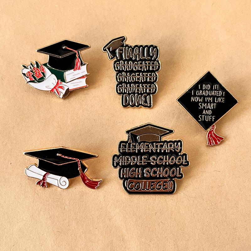 Creative Graduation Gift Metal Enamel Brooch Clip Fashion Book Hat Flower Badge Men Women Clothing Pin Fashion Jewelry Accessori