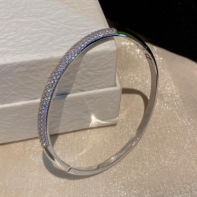 

Top Quality Fashion Lovely Bangle stainless steel Silver gold Jewelry For Women Design Bangle Cute Diamond Party Gift Jewelry 58-60mm серебряный