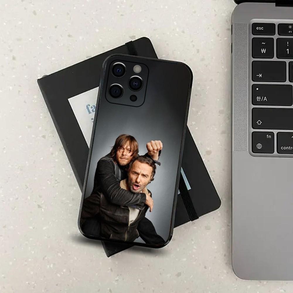 

R-Rick Grimes and Darryl D-Dixon Phone Case For Apple iPhone 15,14,13,12,11,Pro,X,XS,Max,XR,Plus,Mini Soft Black Cover iPhone11