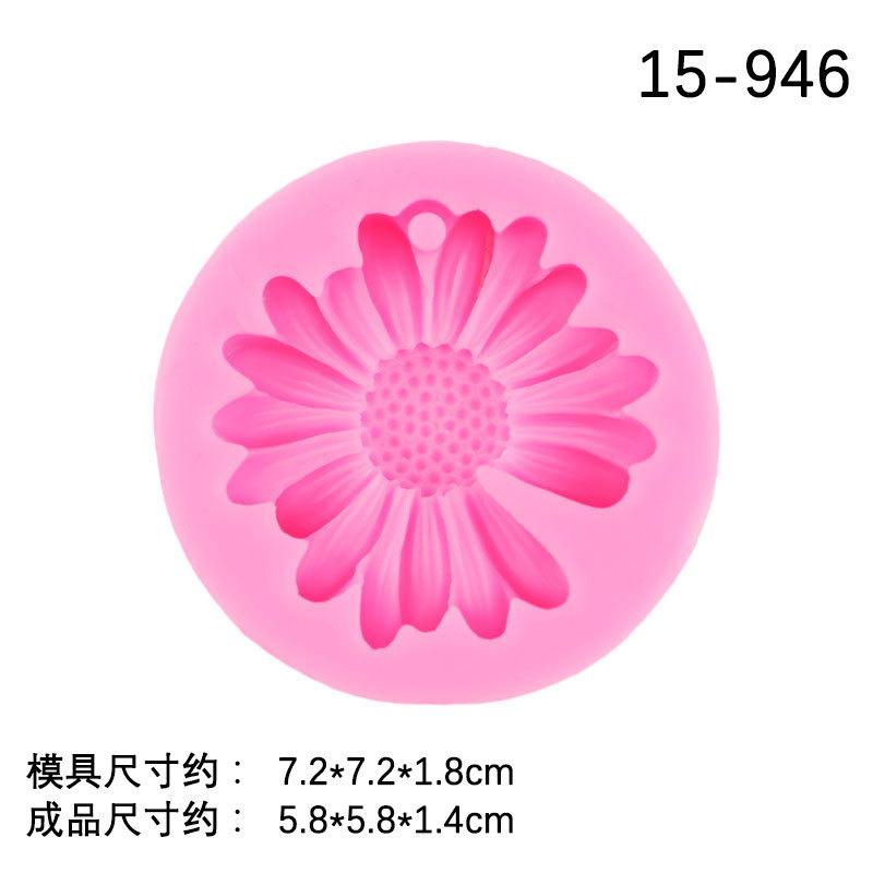 Daisy Chamomile Flower Silicone Mold With Hole DIY Decoration Candy Candle Mold Car Aromatherapy Epoxy Handmade Soap Candle Mold