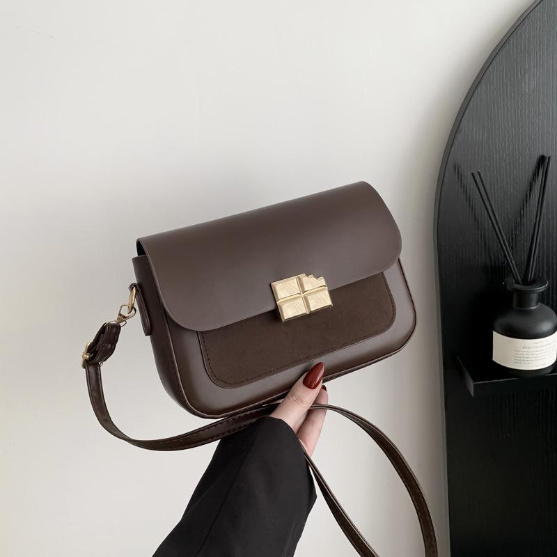 

Stylish retro high-texture messenger bag 2024 winter popular new shoulder bag Korean version casual simple commuter bag