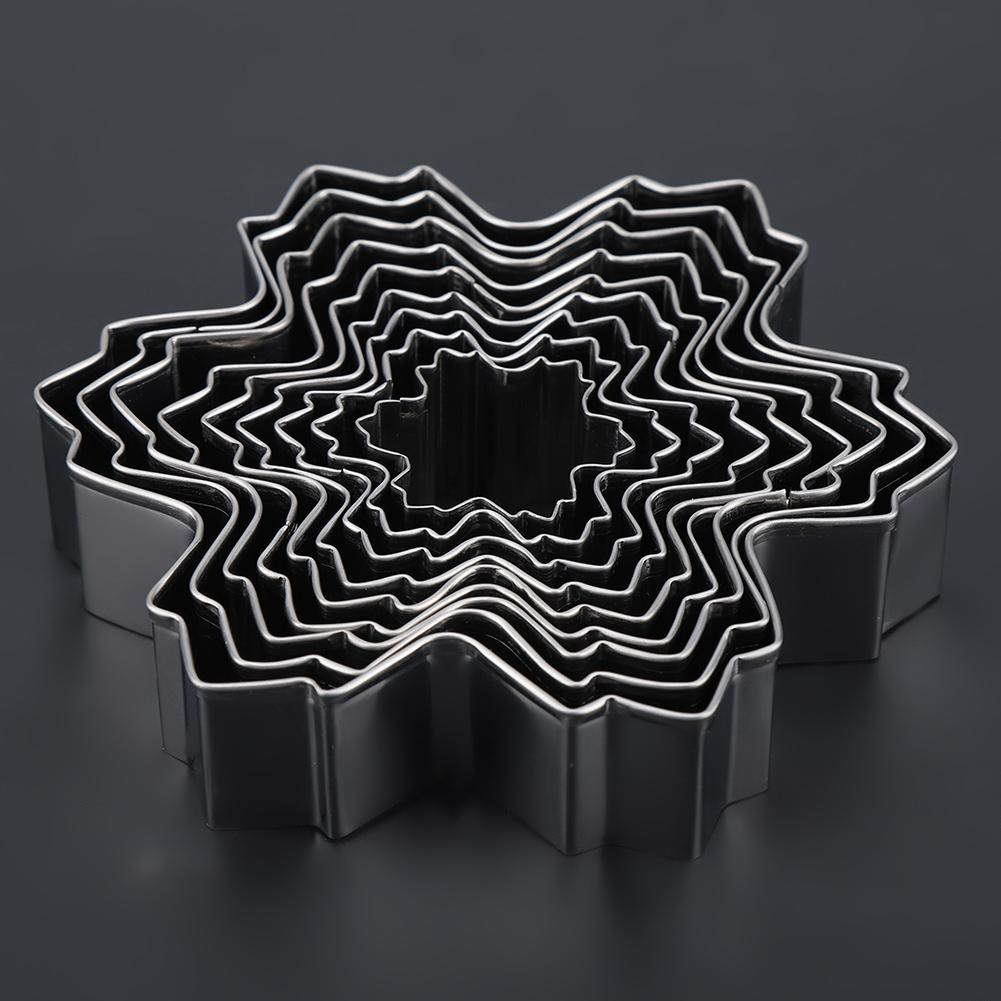 Snowflake Shaped Stainless Steel Mold Cookie Cutter Great For Christmas And Winter Holiday