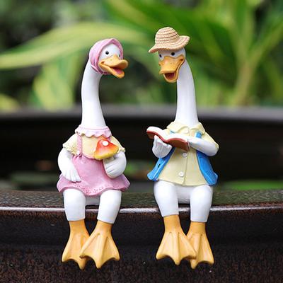 Lovers Duck Exquisite Statue Garden Supplies Resin Classic Figurine Craft Handicraft  Gifts for Garden Flowers Pot Plants