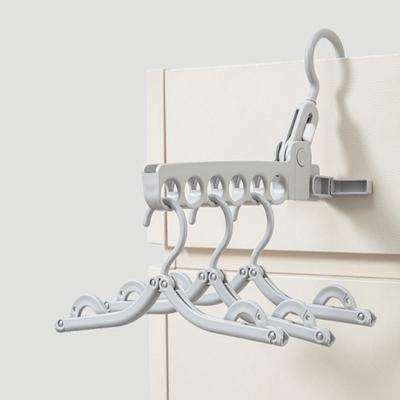 New 6 Hole Clothes Hanger Plastic Space Saving Clothing Organizer Lightweight Foldable Jacket Drying Rack for Outdoor Travel