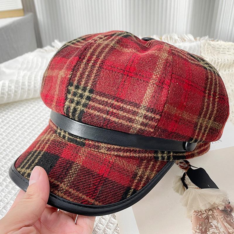 

Британский стиль ретро клетчатый берет корейская осень и зима универсальная шляпа для женщин, подчеркивающая их лица, шляпа маленького художника, модная газетная шляпа average size