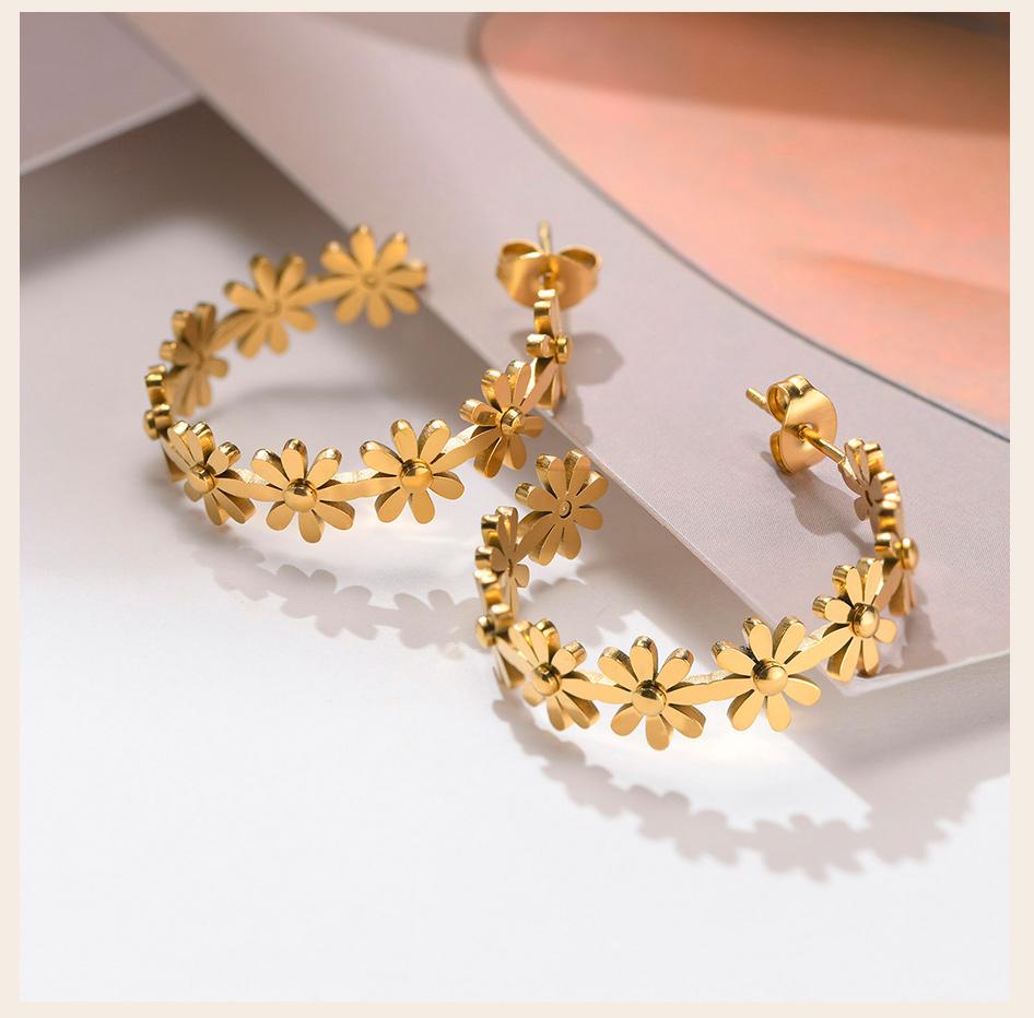 Daisy Flower Hoop Earrings For Women,18 K Golden Stainless Steel Ear Jewelry Waterproof