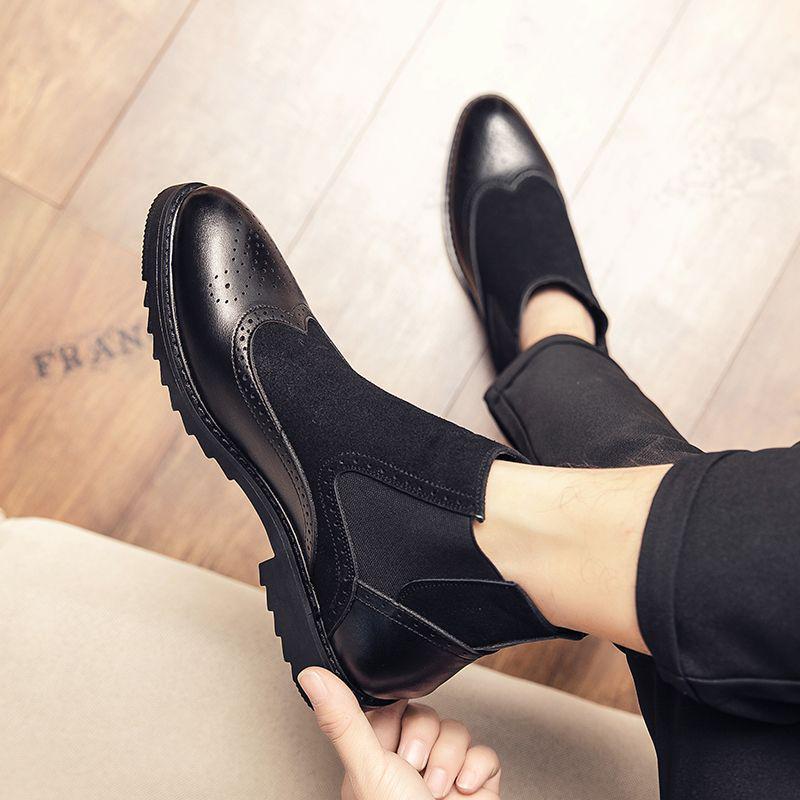 Men s Classic British Chelsea Boots: Retro Pointed Toe, High-Top Leather Martin Style for Autumn and Winter. 40