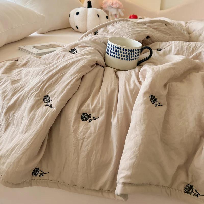 Japanese Minimalism Skin-friendly Summer Blanket Soft Breathable Single Double Duvet Washed Embroidered Comfortable Thin Quilt