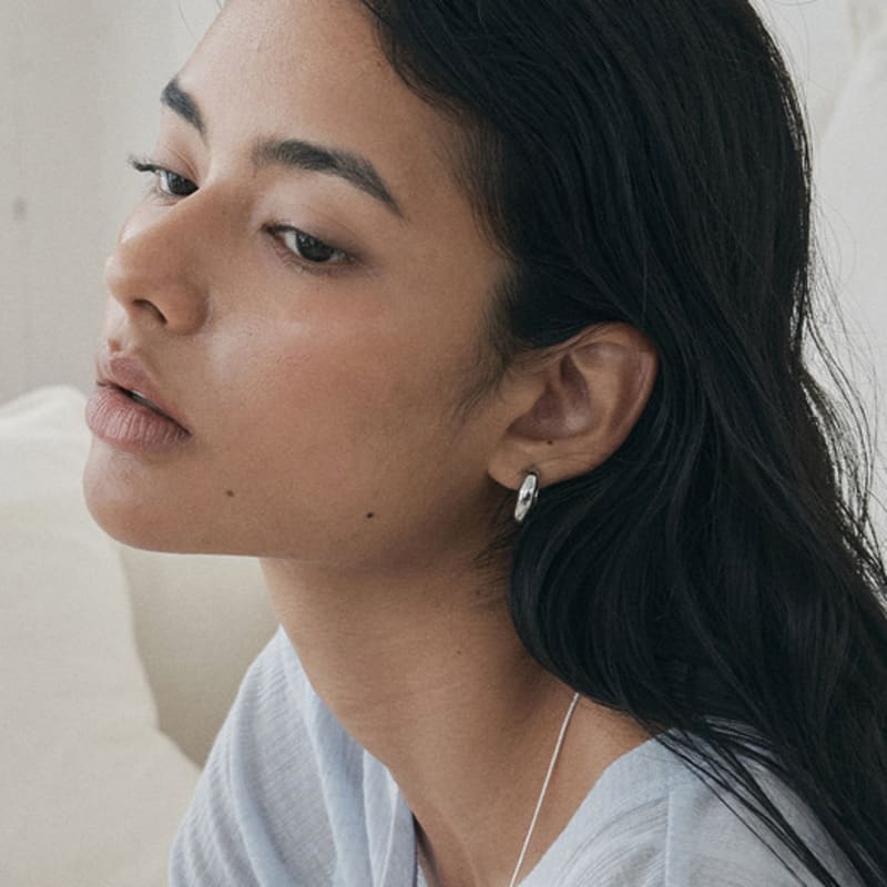 ATTICA Arco Silver one touch earring.ebs005