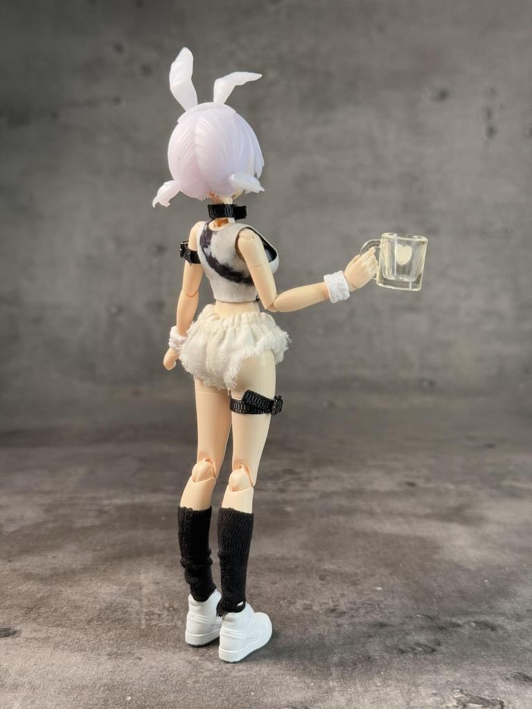 HAMRETHYPPZ Cute and Casual Includes clothing for scale Cute short mini sexy super and cute sports and body not 1/12 Sets. Size 1/12 scale. 1/12