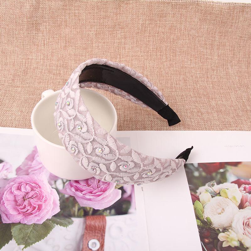Versatile Korean Women's Temperament Hair Tie and Headband for Style and Gray Coverage