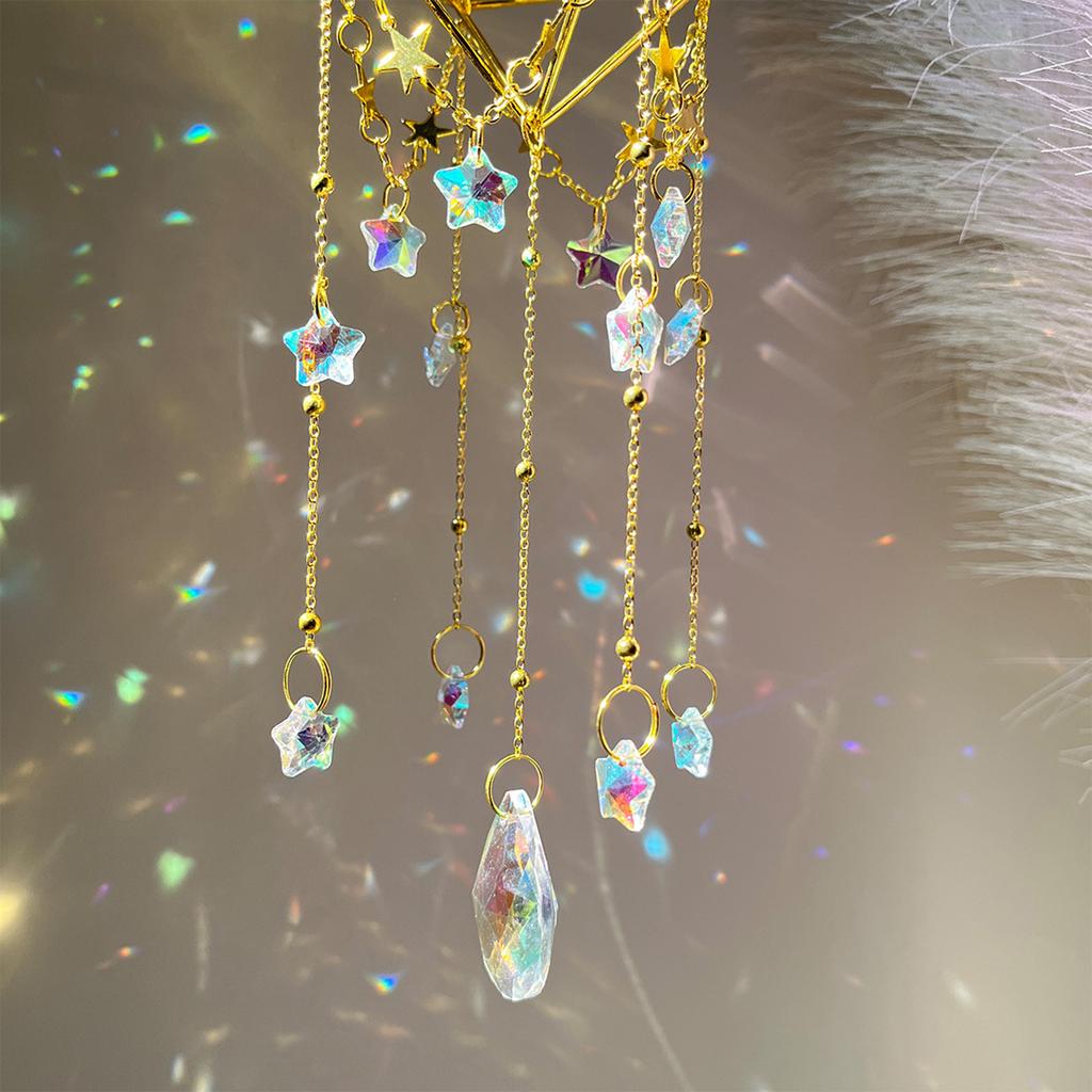 Handgefertigte Kristall-Sonnenfänger Anhänger, die Raumatmosphären mit atemberaubenden Lichtreflexionen aufwerten, Wanddekorationen