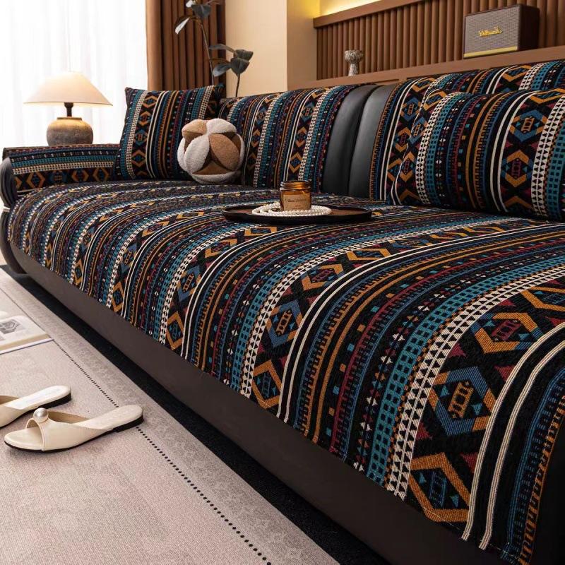 Bohemian-Style Chenille Sofa Cushion Non-Slip One-Piece Cover Cat-Scratch Resistant All-Season Living Room Sofa Protector
