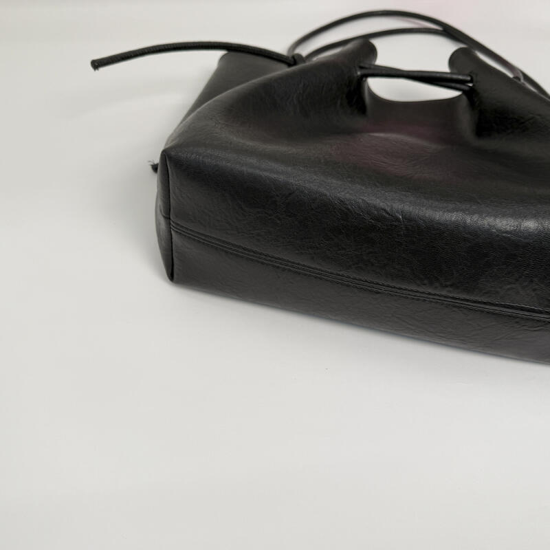 PU Tote Bag with Drawstring Closure Large Capacity Fashion Shoulder Bag