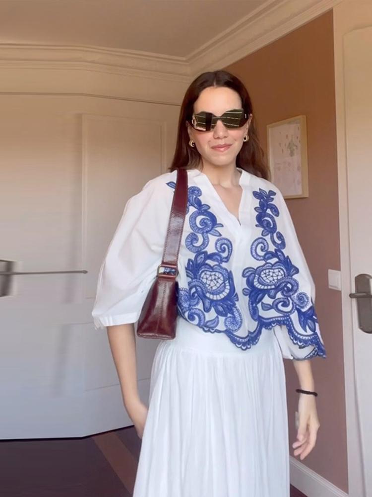 Вышитые рубашки с рукавами «летучая мышь» и юбками — фото 3