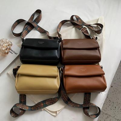 Vintage Bag Women's New High Quality Shoulder Bag Simple And Versatile Wide Shoulder Strap Solid Color Crossbody Bag Small Square Bag CLE