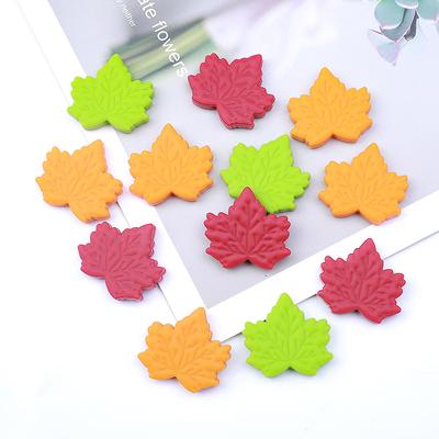2Pcs Maple Leaf Fall Fashions Silicone Beads for DIY Keys Chain Loose Spacing Focal Beads Jewelry Making Necklaces Bracelets