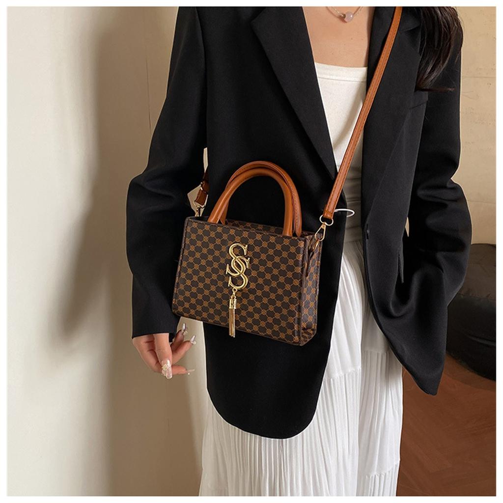Letter Tassel Trend Fashion Retro Print Fashionable One Shoulder Handbag Small Square Women's Bag