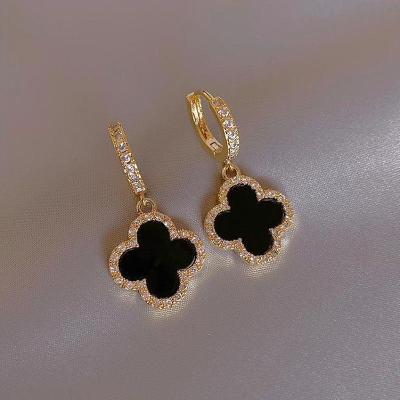 Four Leaf Clover Earrings for Women, High-end Classic Small Fragrance Earrings, Copper Gold-plated Light Luxury Zircon Earrings
