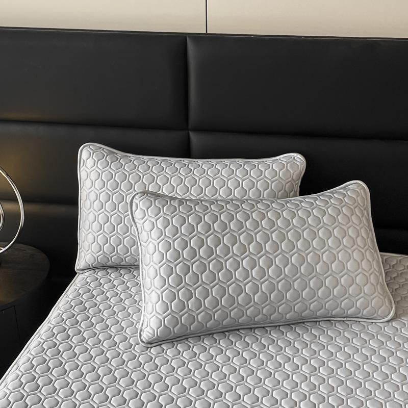 Soft Thick Latex Ice Silk Fitted Sheet Set Queen Cool Down Bed Sheet and Pillowcase Washable Machine Summer Cooling Mat for Bed