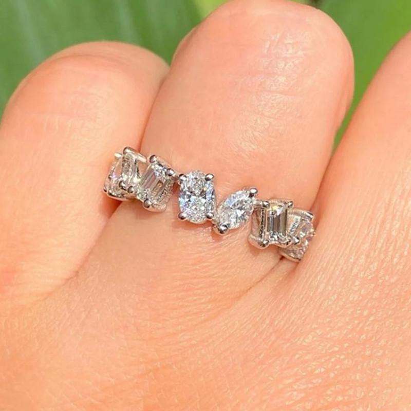Huitan Luxury Cubic Zirconia Rings Women Silver Color High-quality Female Accessories Wedding Engagement Party Statement Jewelry