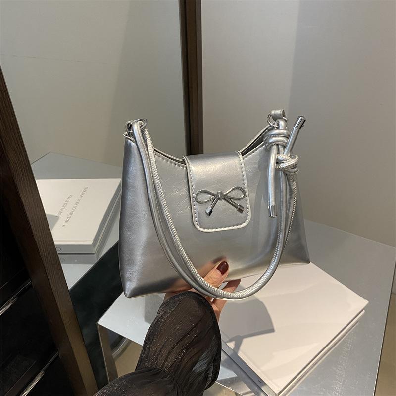 

Portable red bag women s 2025 new Korean niche underarm bag versatile ins shoulder crossbody bucket bag серебряный