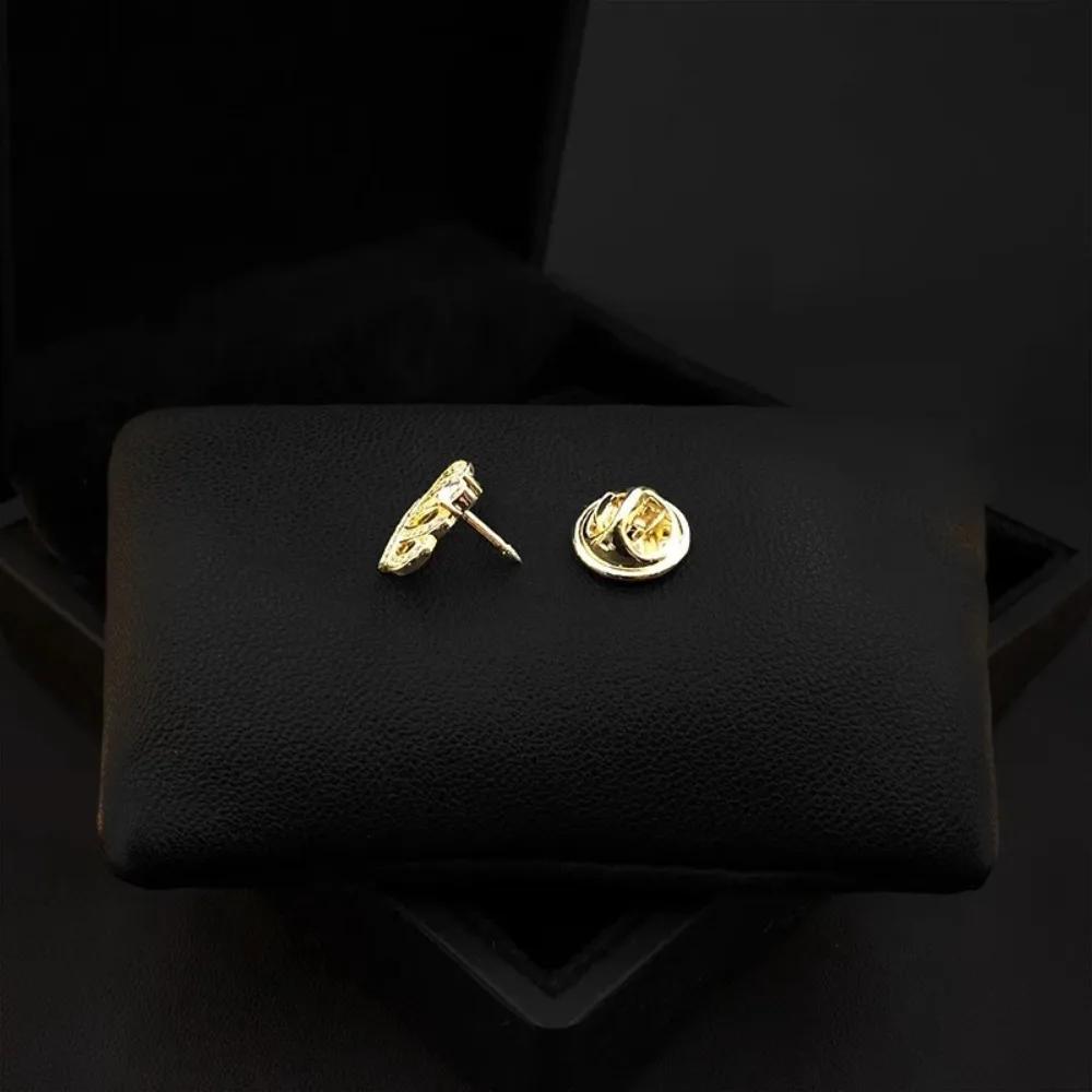 Squisite Spille Cristallo Zircone Corona Traforata Carina per Uomo Donna Giacca Completo Spilla Gioielli Semplici Accessori Personalità
