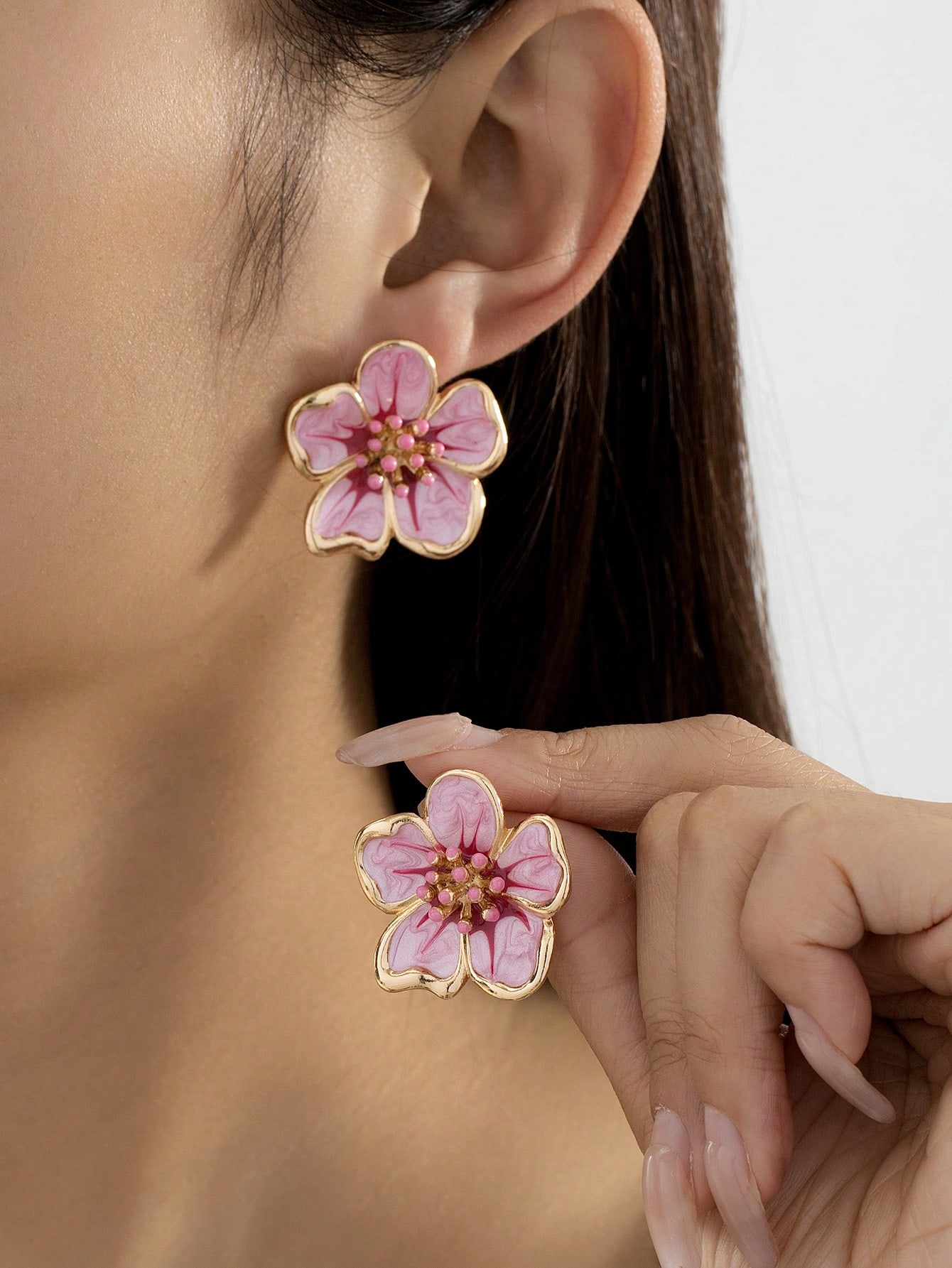 

1 Pair Cute And Chic French Design Gradient Tie Dye Rose Flower Stud Earrings, Suitable For Women For Daily Wear, Dates United States