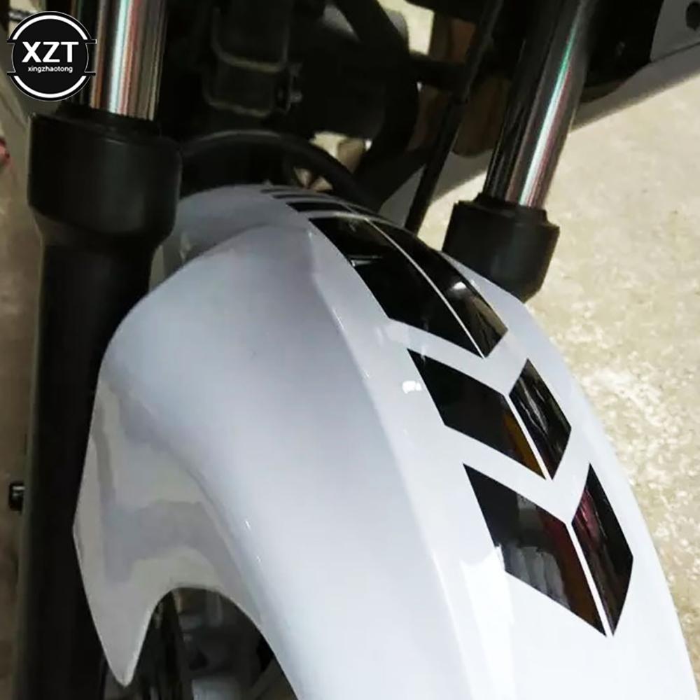 Colorful Arrow Stripe Sticker Motorcycle Fender Paste Waterproof Oilproof Reflective Arrow Decal Stickers Moto Decor Accessories
