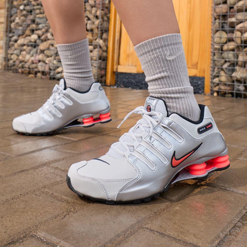 Мужские серебристые беговые кроссовки Nike Shox серии NZ 39