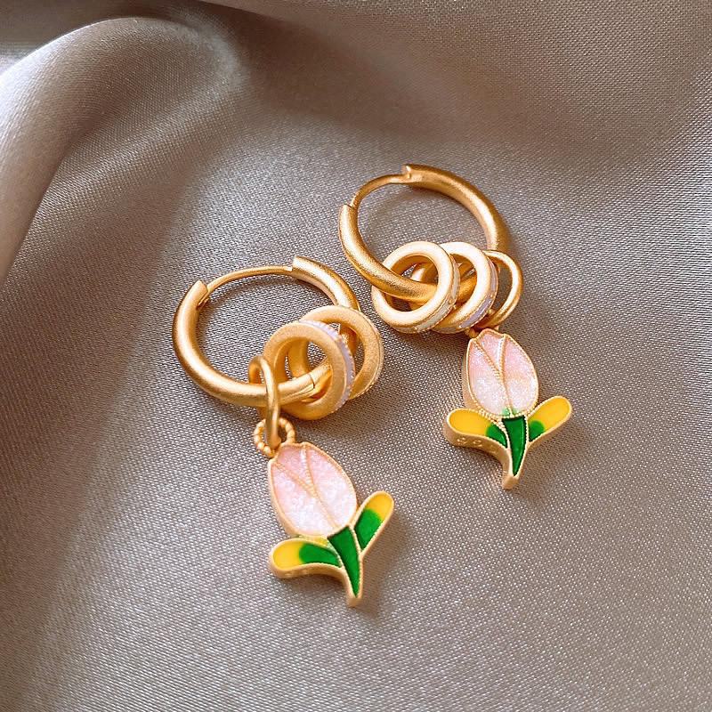 "Silver Needle Bamboo Fan Earrings: Butterfly Drop, Retro Fashion for Women"