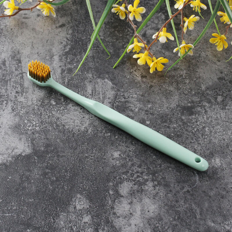 Crevice Brush Fine Bristles Toothbrush (Green)