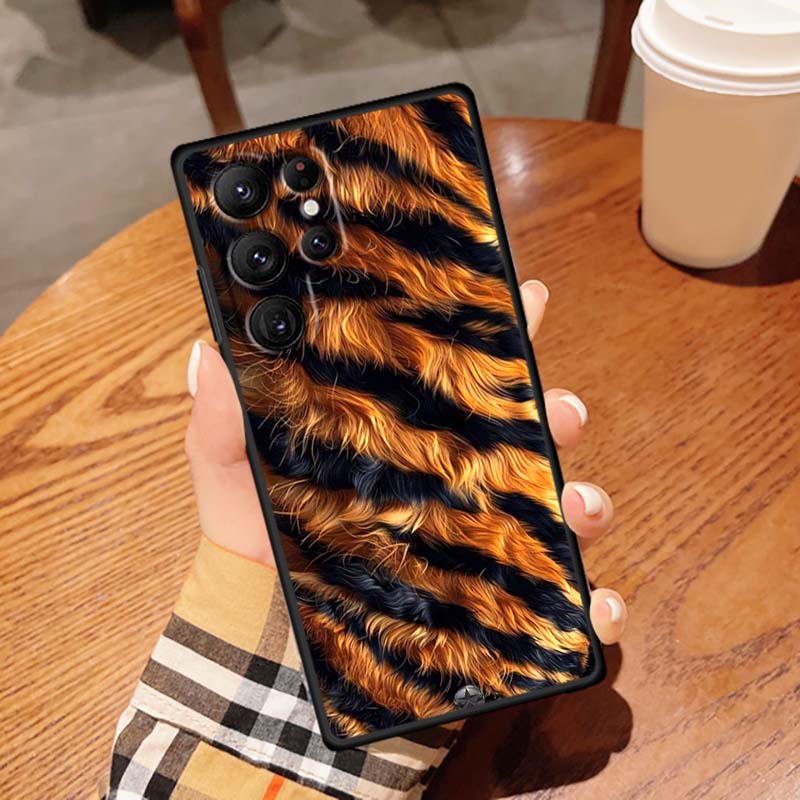 Luxurious leopard print pattern Phone Case For Samsung Galaxy S26 S25 S24 S23 S22 S21 S20 Ultra Plus FE 5G Black Soft TPU