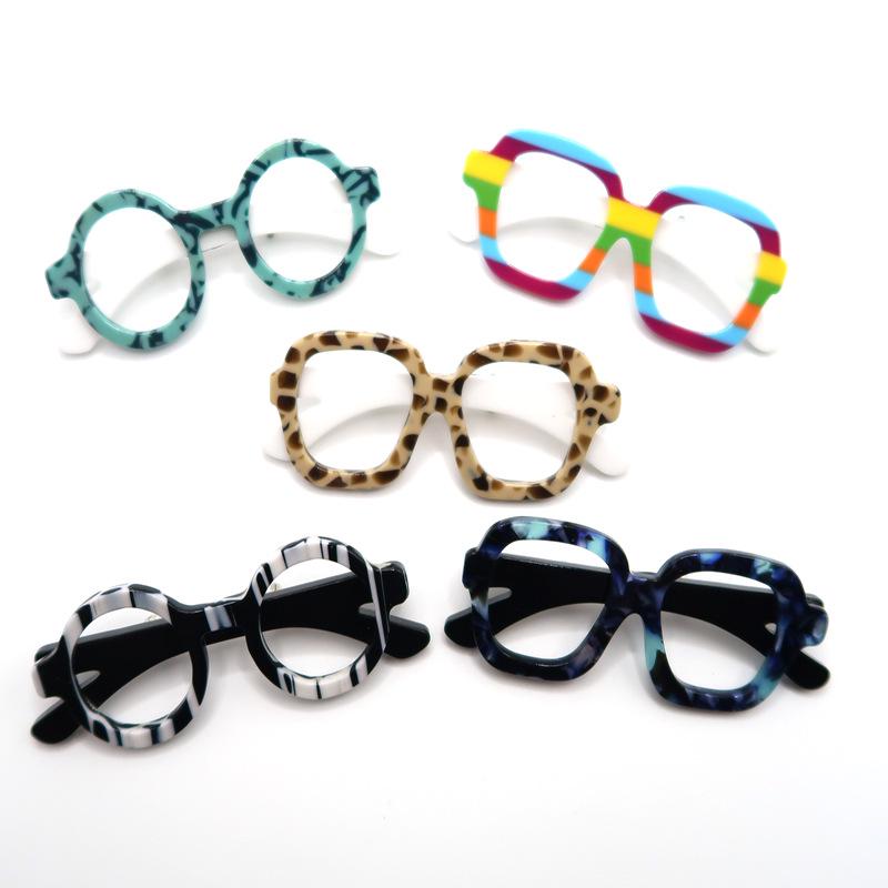 Yi'ai Bestseller: European-American Eyeglass-Shaped Acrylic Brooch - Unique Style Corsage Accessory