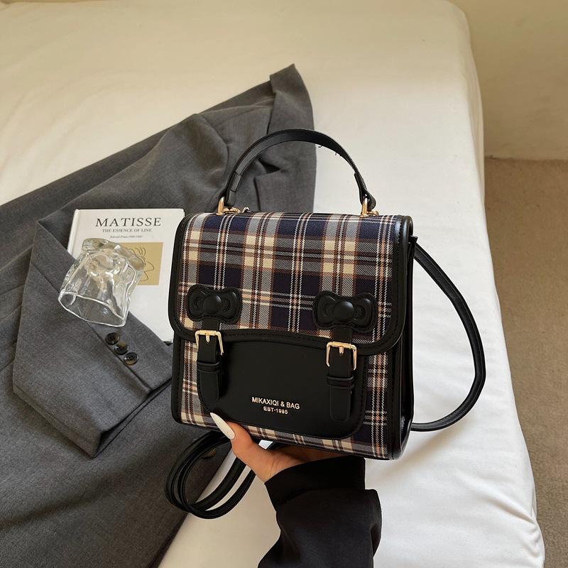 Commuter backpack for women 2025 new niche versatile plaid schoolbag fashion travel high-end small backpack
