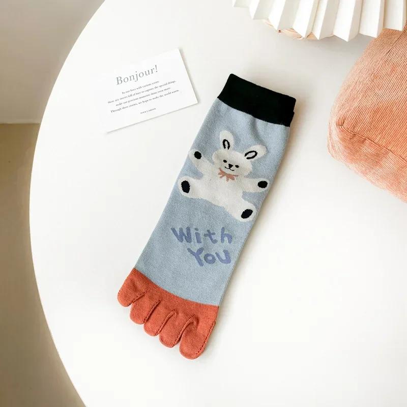 Nouveaux chaussettes mi-mollet respirantes absorbant la sueur à cinq doigts pour femmes, chaussettes à orteils séparés, chaussettes étudiantes mignonnes de dessin animé pour filles