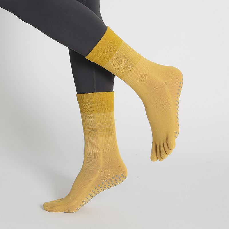 

Профессиональные нескользящие носки для йоги градиентного цвета, носки для йоги из чистого хлопка, носки с раздельными пальцами, носки для пальцев, специализированные спортивные носки для фитнеса для помещений Medium yellow