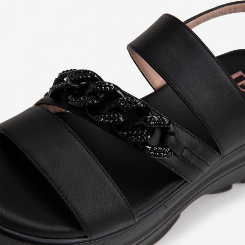 Portfolio Portfolio By ESquire Women S Bold Chain Platform SandalS Black