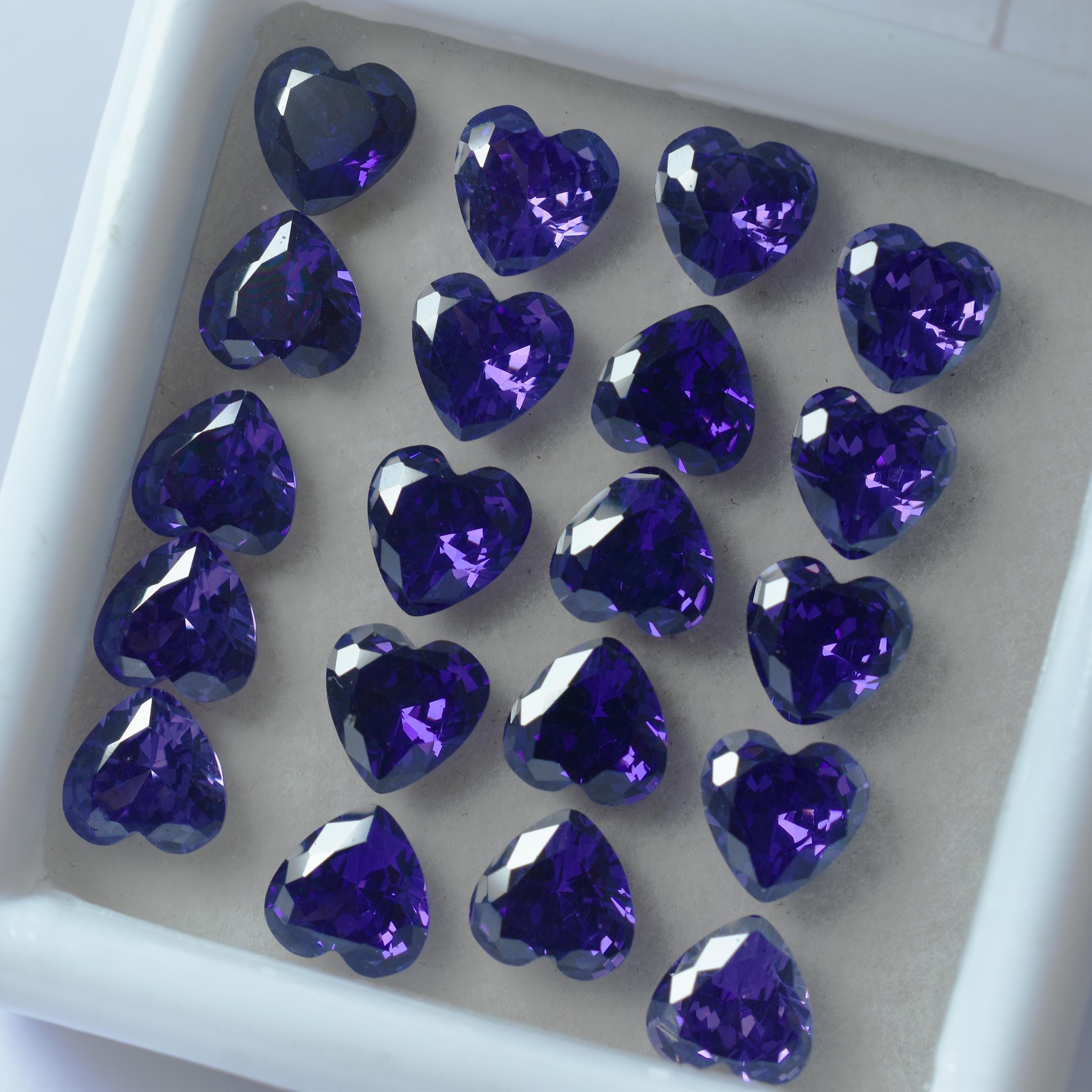 

Heart Cut Purple Sapphire 12 Pcs Natural CERTIFIED Loose Gemstone 6x6 mm Lot S-39482 6 mm фіолетовий