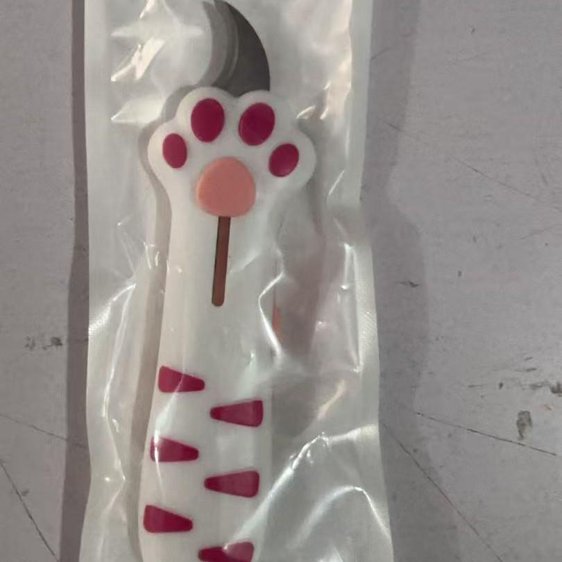 

Cat Paw Cartoon Craft Knife - Cute Portable Unboxing & Tape Cutter