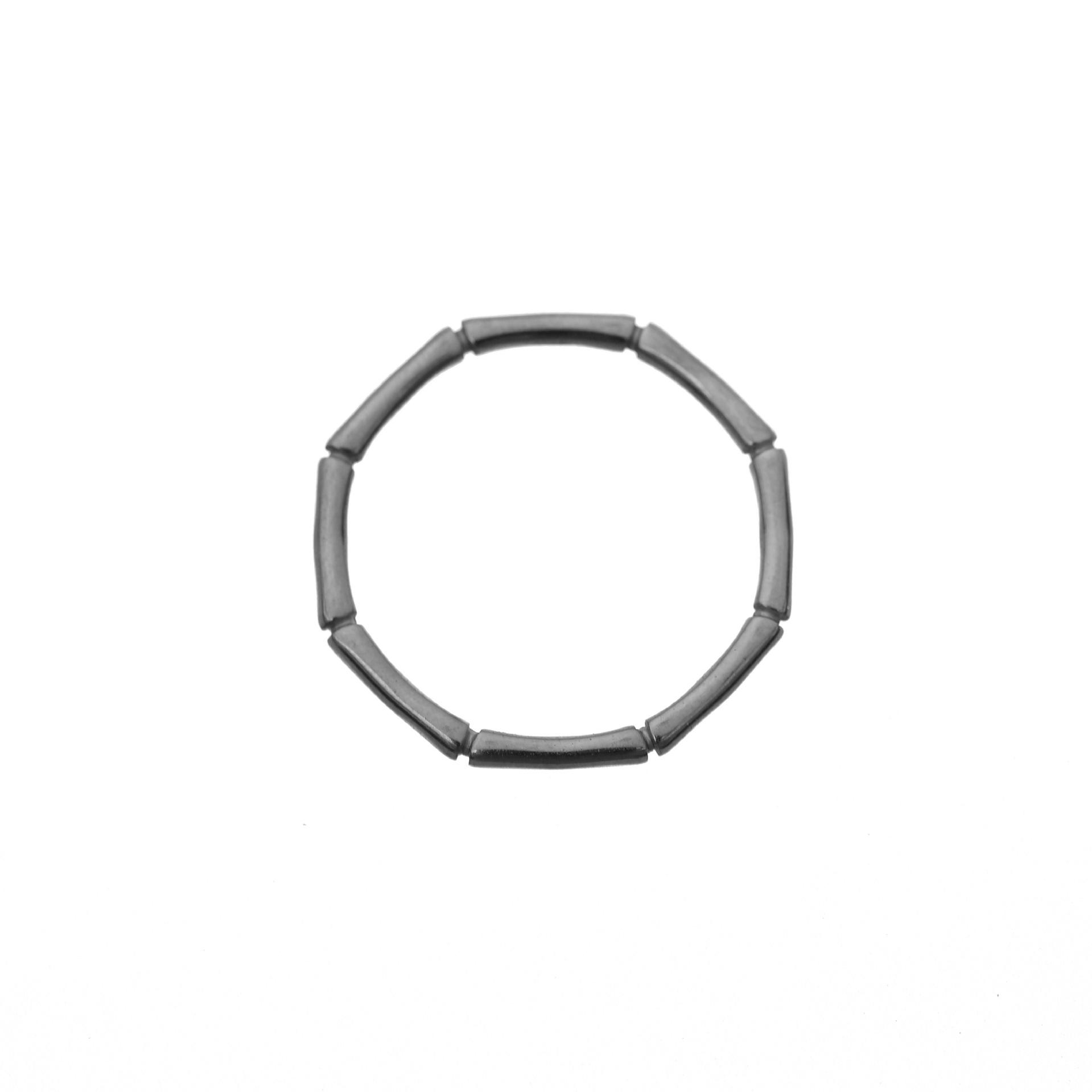 

Gold Stainless Steel Bamboo Pattern Ring for Women – Simple, Versatile, Exquisite. Size 6, Thickness 2mm, Inner Diameter 16.5mm