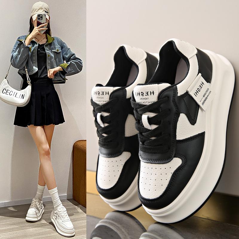 Small Thick-soled Soft Leather Board Shoes for Women's 2025 Spring New Height-increasing Casual Versatile Muffin-soled White Shoes 2388